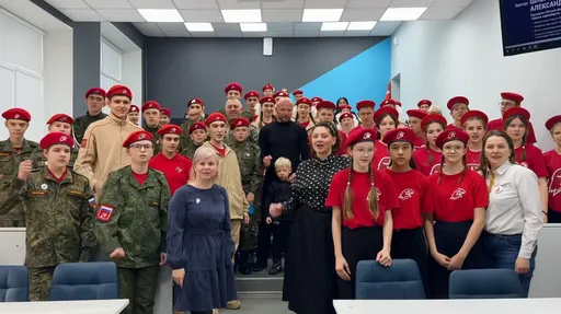 Шлеменко провел лекцию о патриотическом воспитании для юнармейцев