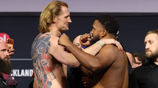 Стала известна статистика ударов в бою Волкова и Кортеса-Акосты на турнире UFC 328
