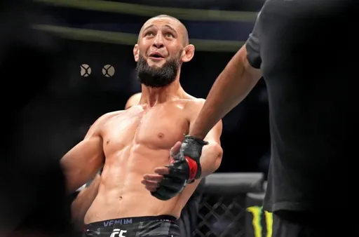 Стриклэнд: у Чимаева больше шансов стать чемпионом UFC в полусреднем весе