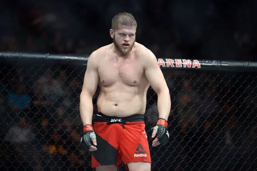 Тыбура: если в UFC захотят, чтобы я сразился с Розенстрайком, то я согласен