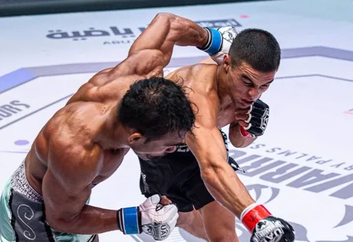 Чопуров победил Джуниора удушающим приемом на UAE Warriors 57
