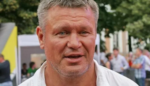 Тактаров против Монсона, бой Дацика с Томпсоном: самое главное за день в единоборствах