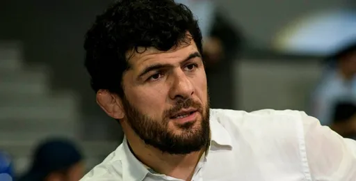 Кормье: Гацалов победил бы всех в UFC, включая Джонса
