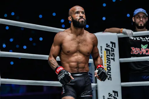 Джонсон: быть частью Зала славы UFC – это потрясающе