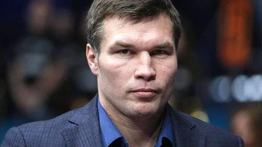 Дрозд высказался о предстоящем поединке Пакьяо с известным тайбоксером