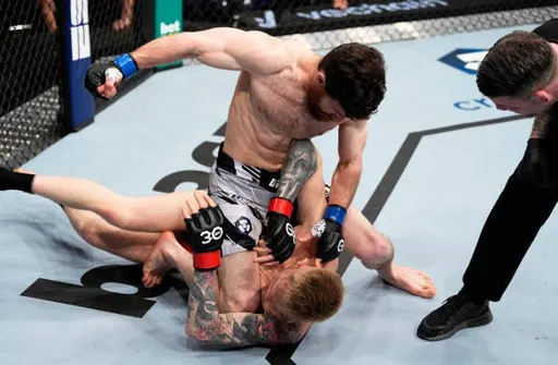 Уроженец Карачаево-Черкесии Янал Ашмоз нокаутировал Сэма Паттерсона на UFC 286