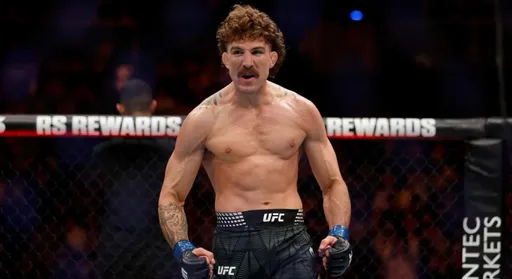 UFC обновил рейтинги: Салкиллд поднялся на три позиции после победы над Гамротом