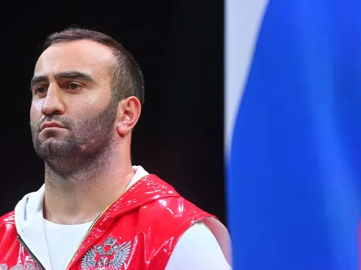 Глава WBA Мендоса: Гассиеву нужно внести свое имя в историю тяжелого веса