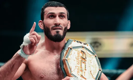 Гасанов победил Арышева техническим нокаутом и защитил титул чемпиона ACA
