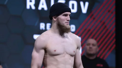 Торосян: слова Раисова о переходе в UFC до победы над Вартаняном неактуальны