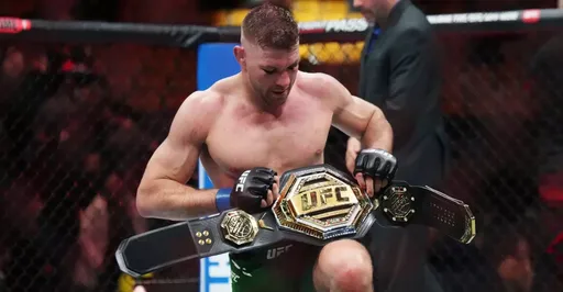 Тренер чемпиона UFC Дю Плесси: ждем контракт на бой с Чимаевым