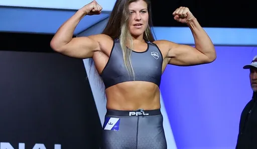 Мохнаткина встретится с Либрок 18 августа в полуфинале сезона PFL