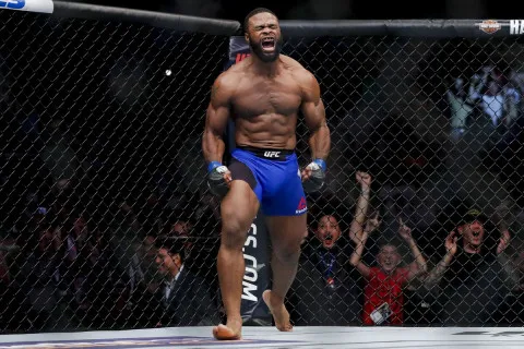 Экс-чемпион UFC Вудли намерен вернуться в MMA