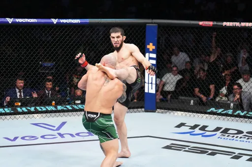Махачев повторил достижение Хабиба Нурмагомедова и возглавит рейтинг UFC вне зависимости от весовых категорий