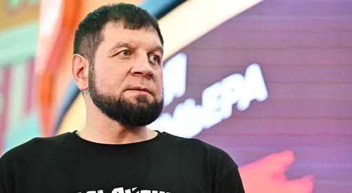 Менеджер Емельяненко: Александр проходит реабилитацию повторно, он не лежит в больнице