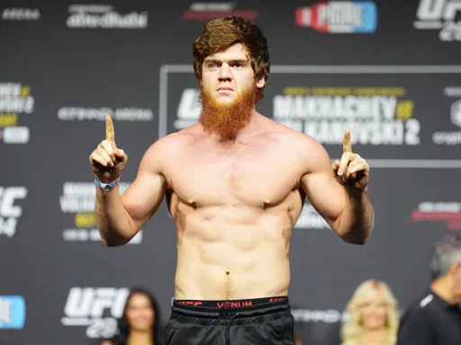 Азизян: Шара Буллет согласится драться с Адесаньей, если UFC попросит
