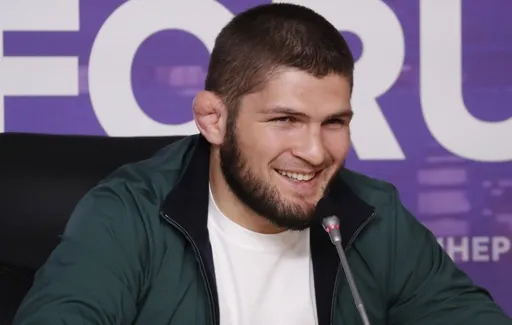 Хабиб объявил, что весной откроет первую точку M-eat by Khabib в Казахстане