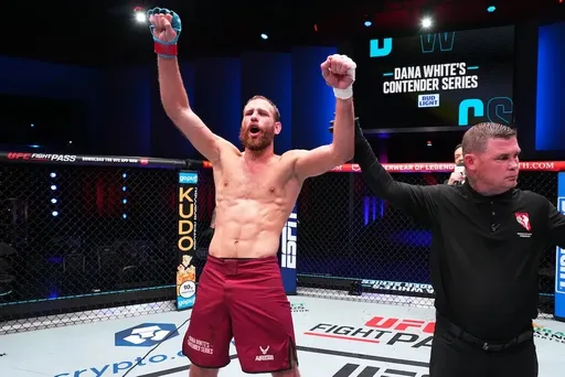 Три года назад начал карьеру в ММА, а в эти выходные дебютирует в UFC: кто такой Андрей Пуляев