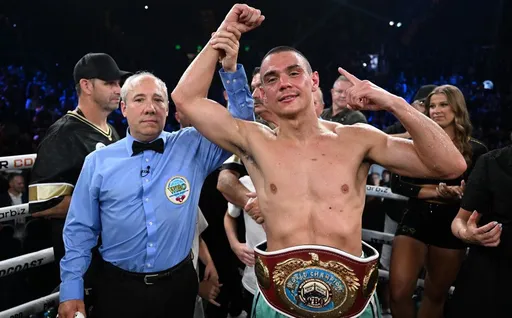 Тим Цзю защитил пояс WBO, Алексеева проиграла в UFC: самое главное за день в единоборствах