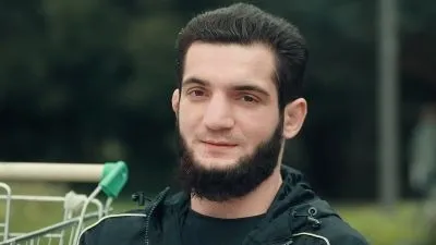Упавший с десятого этажа боец «Веном» Зайналов вышел на связь и поблагодарил фанатов за поддержку