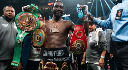 WBC лишил Кроуфорда пояса за неуплату чемпионских взносов