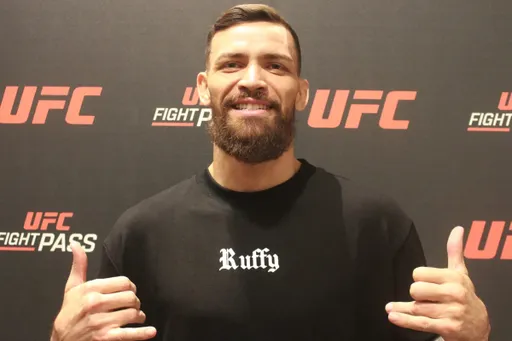 Дебютант UFC Руффи – о сравнении с Макгрегором: я стараюсь подражать ему