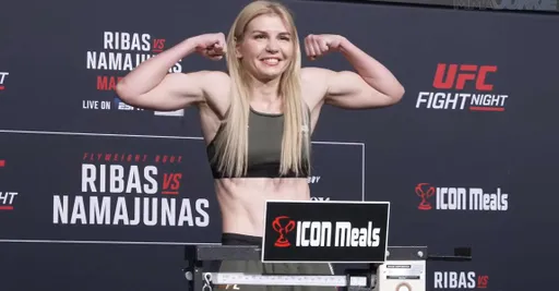 Россиянка Железнякова сделала вес перед дебютом в UFC