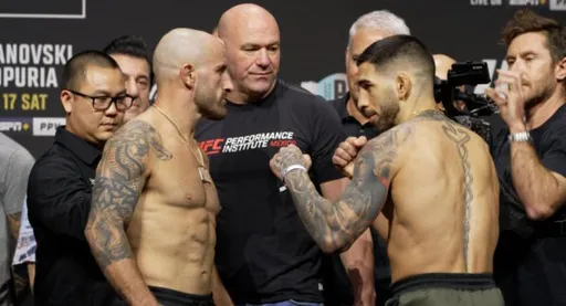 Топурия нокаутировал Волкановски и стал новым чемпионом UFC в полулегком весе