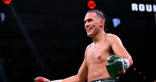Бенавидес победил Гвоздика и стал временным чемпионом WBC