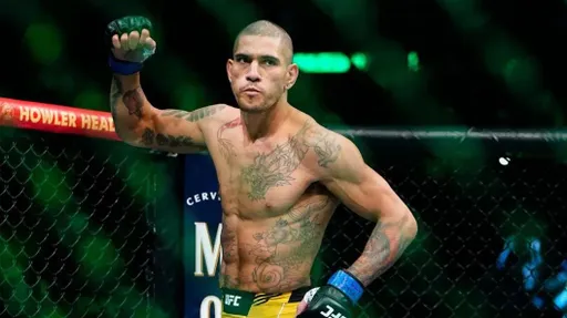 Претендент на титул чемпиона UFC Перейра хочет провести боксерский поединок в 2027 году