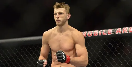 Менеджер Махачева ответил на обвинения от Хукера в мошенничестве перед UFC 284: он просто не может принять поражение