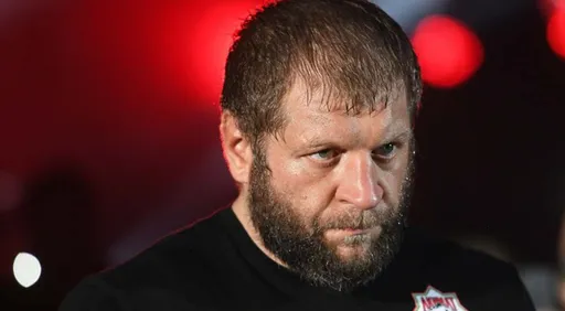 Александр Емельяненко сделал вес перед боем на турнире NFL 2
