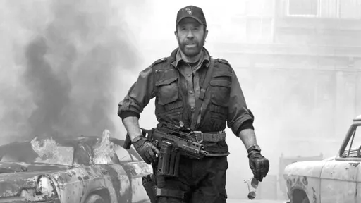 Тренировал Брюса Ли и придумал свое боевое искусство: звезда сериала «Крутой Уокер» Чак Норрис умер в 86 лет