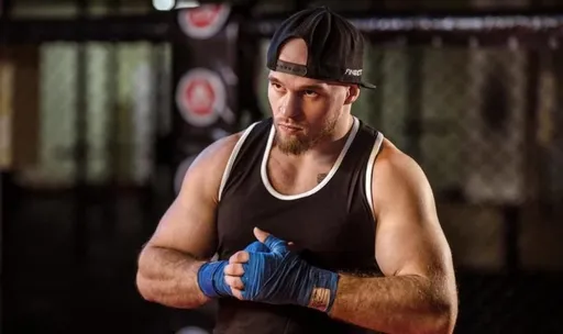 «Мог соскочить с Гран-при ACA в Bellator». Артем Резников – о поражении Вартаняну, допинге и будущем