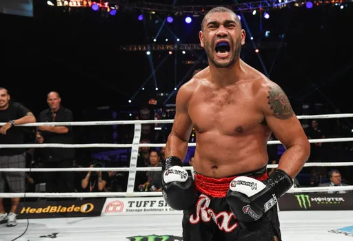 Кавалари победил Недашковского решением судей на Hardcore Boxing