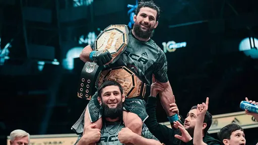 «Чемпионы АСА неугодны UFC»: друг Чимаева покинул российский промоушен с поясом на плече