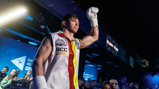 Туков победил Пономарева техническим нокаутом на турнире RCC Boxing Promotions
