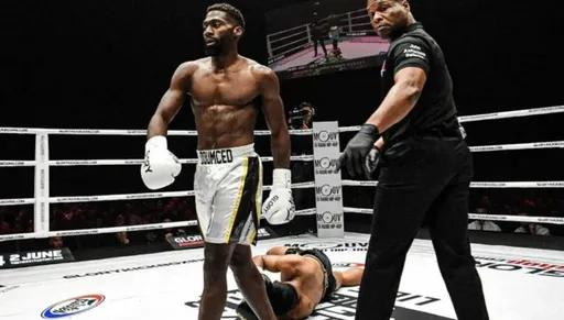 Бывший чемпион Glory Думбе опроверг информацию о подписании в UFC