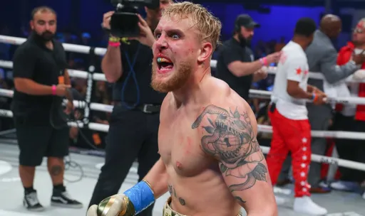 WBA вручила Джейку Полу пояс чемпиона, блогер отказался от него