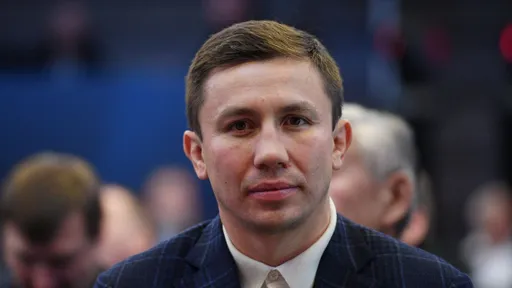 Головкин раскритиковал поведение Канело после поражения Биволу