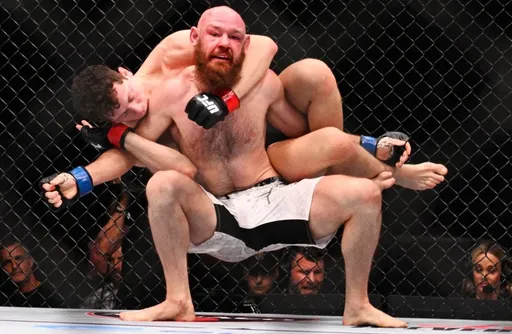 Хупер задушил Борщева на UFC on ESPN 56