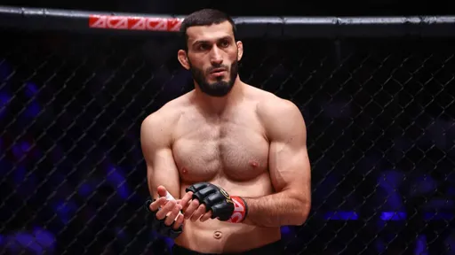 Гасанов – о переговорах с UFC: нужно чуть-чуть подождать