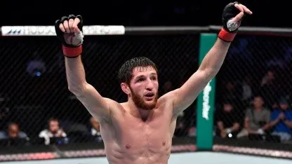 Уланбеков опустился на 13-ю строчку обновленного рейтинга UFC в наилегчайшем весе