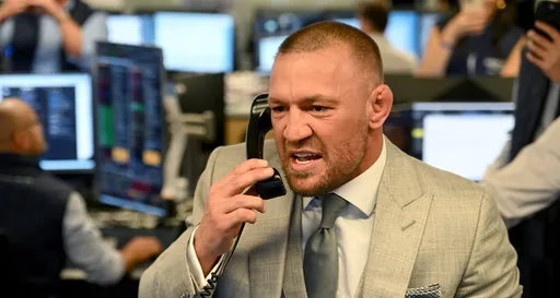 Макгрегор: веду переговоры с UFC о бое, он состоится в Белом доме или около того