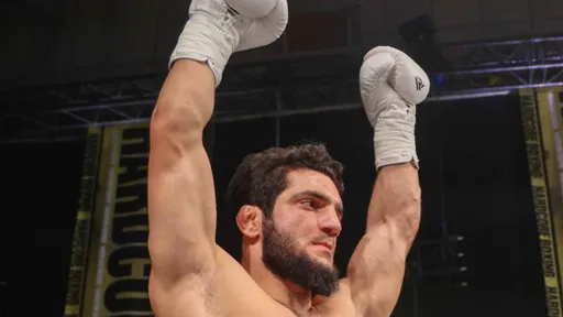 Упавший с 10-го этажа боец поп-MMA Зайналов приступил к активным тренировкам