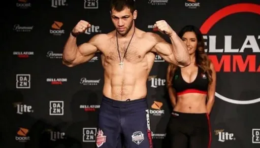 Анатолий Токов проведет титульный бой в Bellator осенью