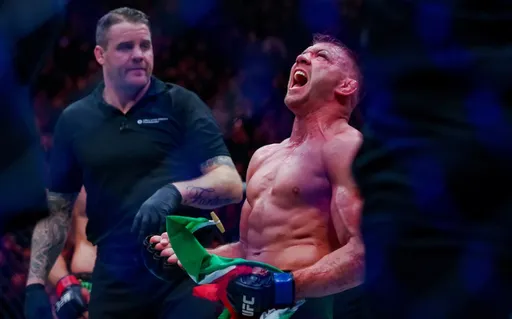 Чемпион UFC Дю Плесси: готов подраться с Чимаевым на турнире в Саудовской Аравии