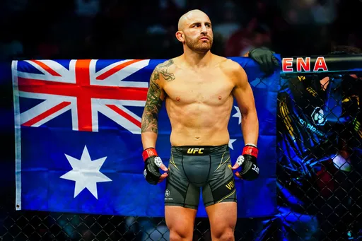Волкановски заменит Махачева или Оливейру на турнире UFC 280, если кто-то из хедлайнеров получит травму