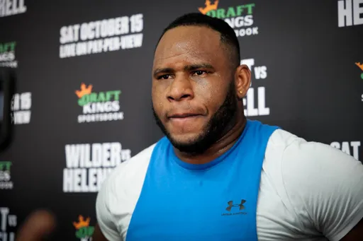 WBC назначил отборочный бой Санчеса и Кабайела
