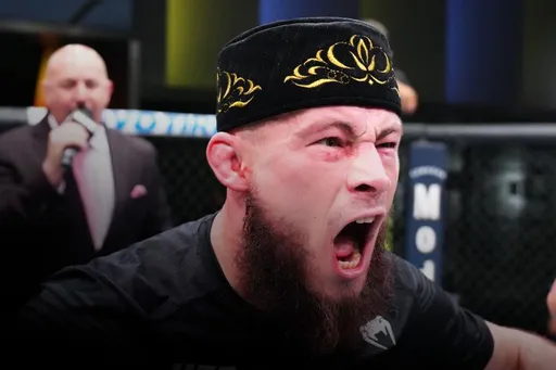 Ринат Фахретдинов установил новый рекорд в UFC